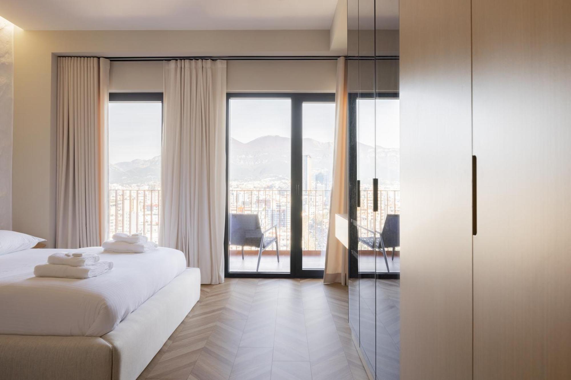 טיראנה Square Inn Garden Aparthotel מראה חיצוני תמונה
